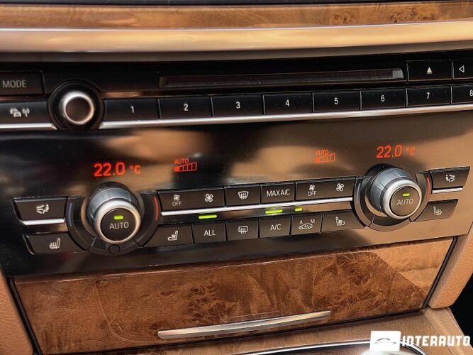 BMW 740 46 bmw 740 2013