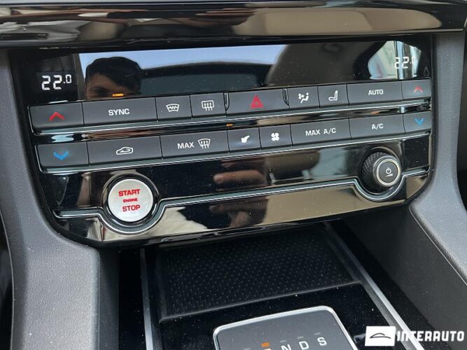 Jaguar F-Pace 46 jaguar F-Pace 2017