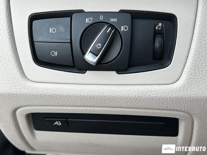 bmw 320 2012