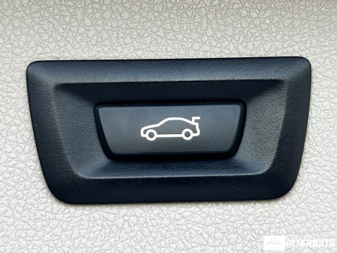 bmw 320 2012