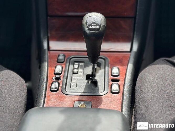 Mercedes E 220 34 mercedes E 220 1997