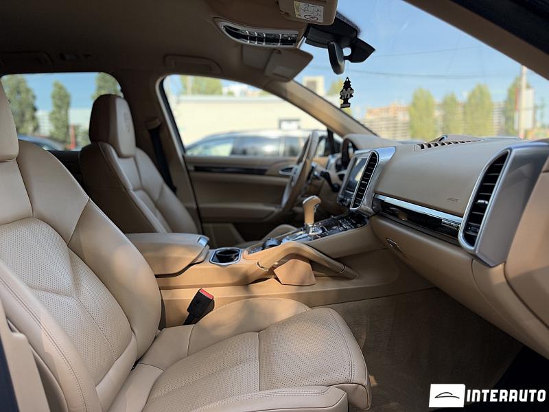 porsche Cayenne 2016