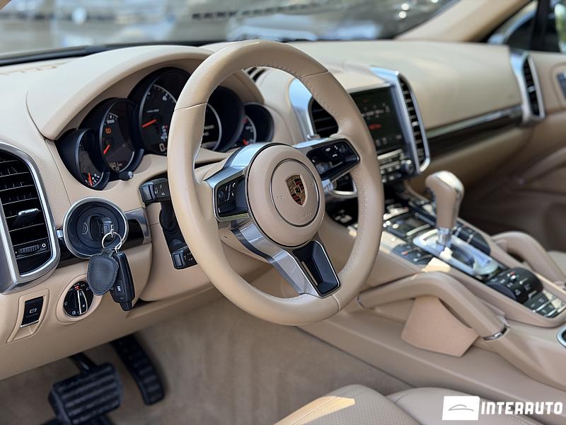 porsche Cayenne 2016