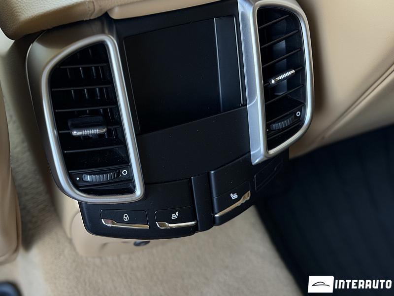 porsche Cayenne 2016