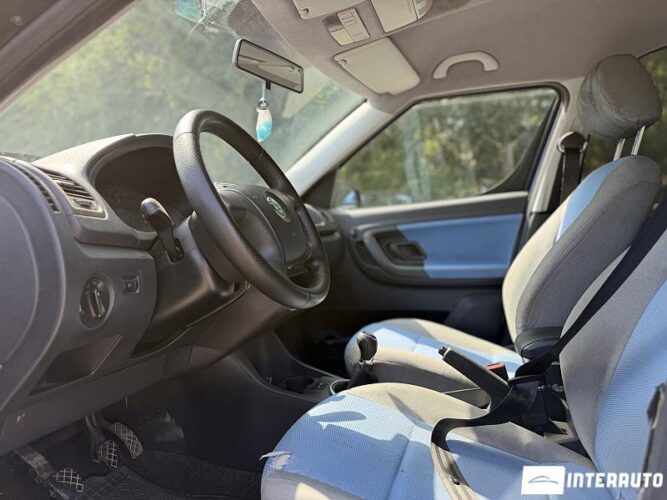 Skoda Roomster 32 skoda Roomster 2008