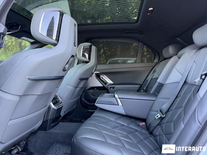 bmw 760 2022