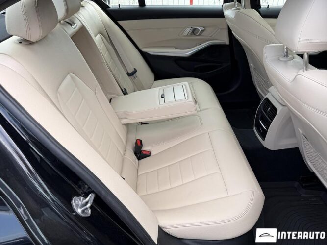 bmw 330E 2020