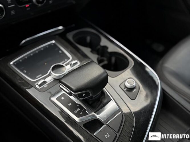 Audi Q7 50 audi Q7 2017