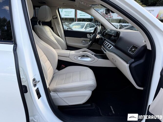 Mercedes GLS 580 42 mercedes GLS 580 2022
