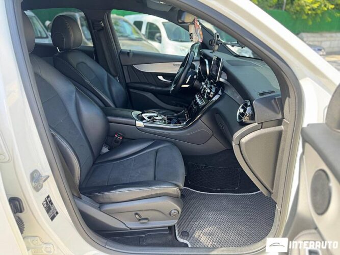 Mercedes GLC 220d Coupe 46 mercedes GLC 220d Coupe 2018