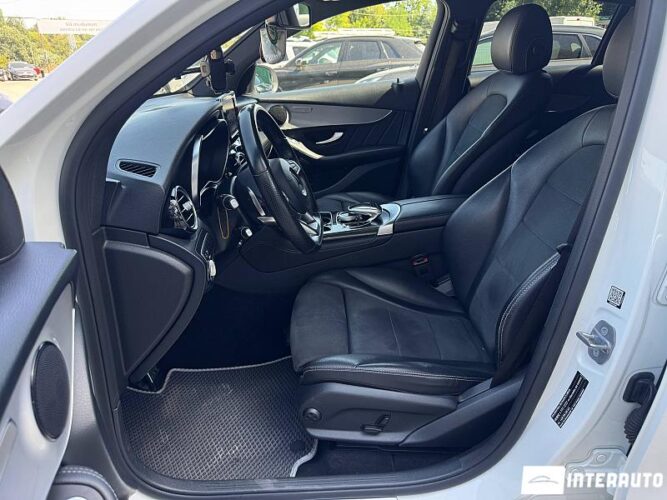 Mercedes GLC 220d Coupe 36 mercedes GLC 220d Coupe 2018