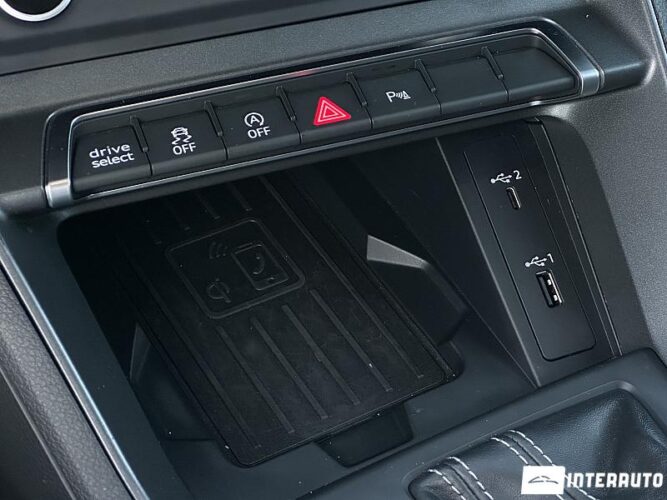Audi Q3 46 audi Q3 2020