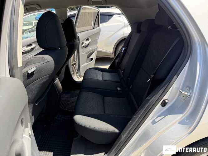 Toyota Auris 44 toyota Auris 2010