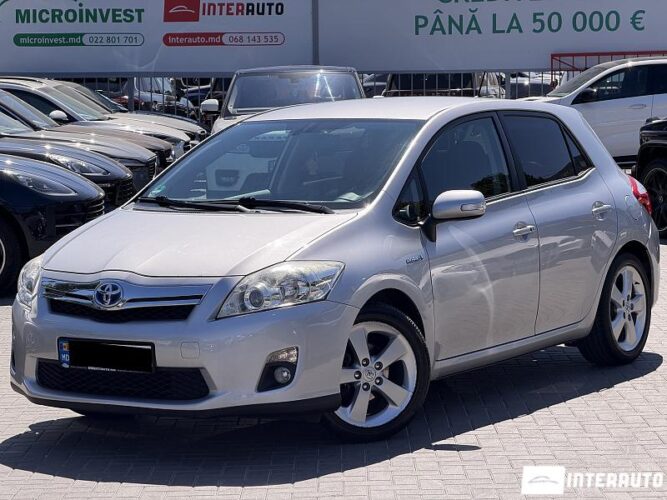 Toyota Auris 2010 doar la InterAuto
