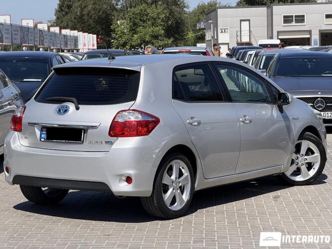 Toyota Auris 33 toyota Auris 2010
