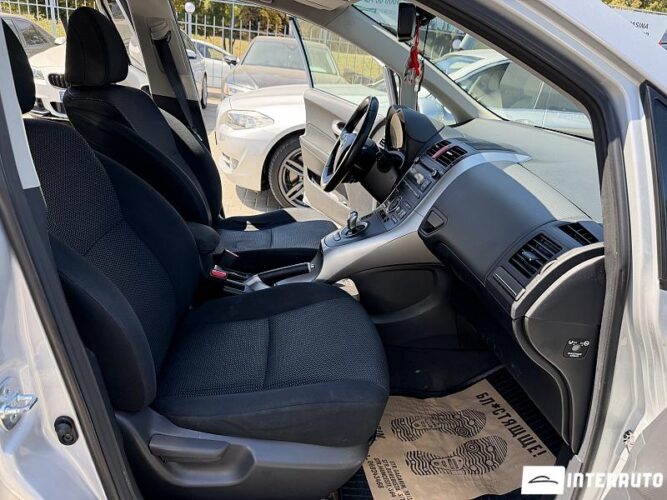 Toyota Auris 35 toyota Auris 2010