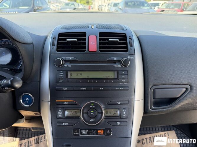 Toyota Auris 40 toyota Auris 2010