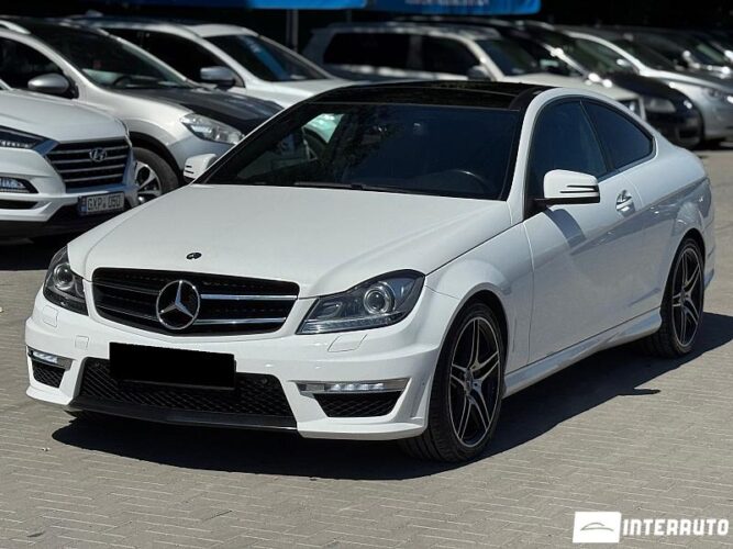 Mercedes C 250 2015 doar la InterAuto