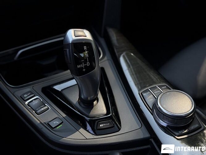 bmw 330E 2017