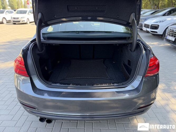 bmw 330E 2017