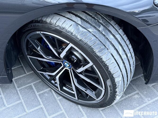 bmw 545e 2022