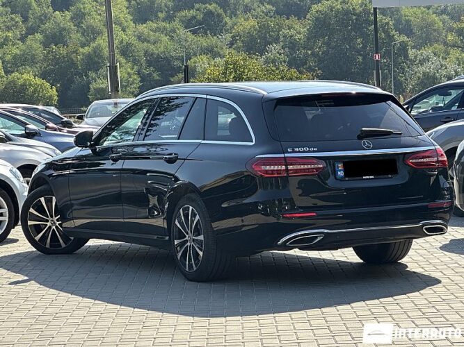 Mercedes E 300de 33 mercedes E 300de 2022