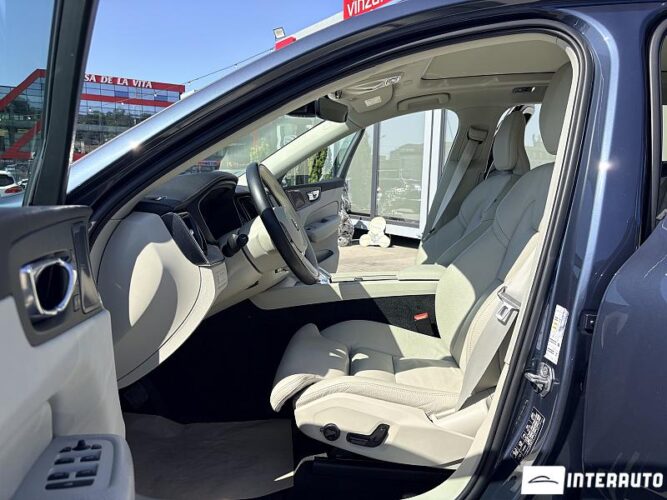 volvo XC 60 2020