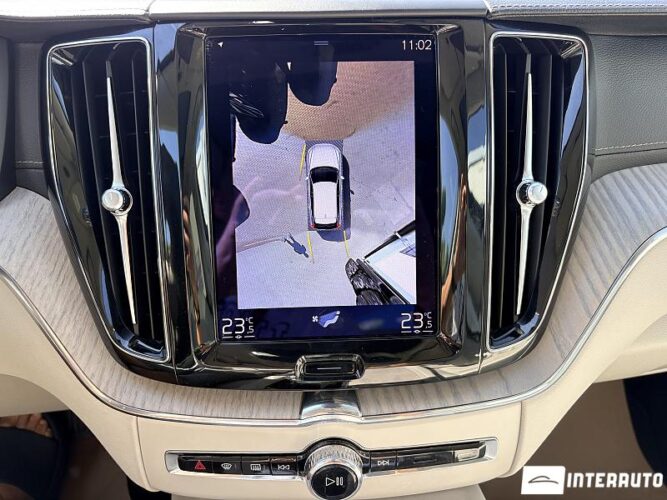 volvo XC 60 2020