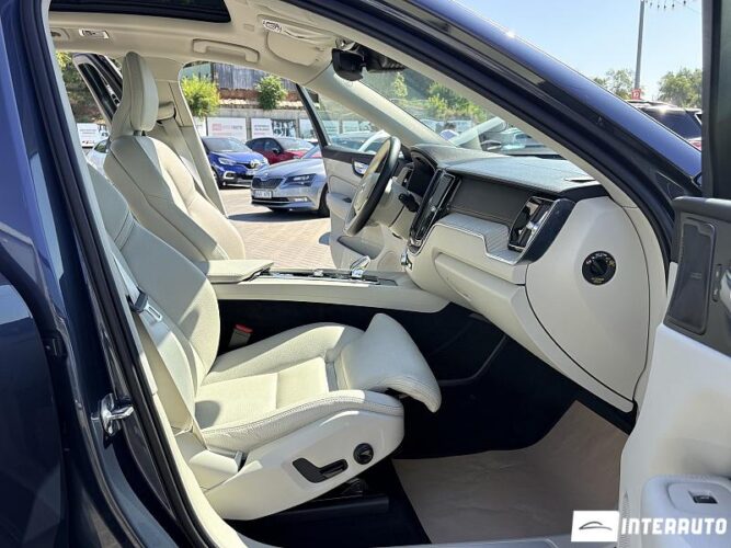 volvo XC 60 2020