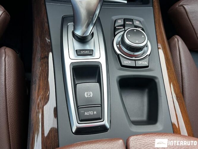 bmw X5 4.0D 2011