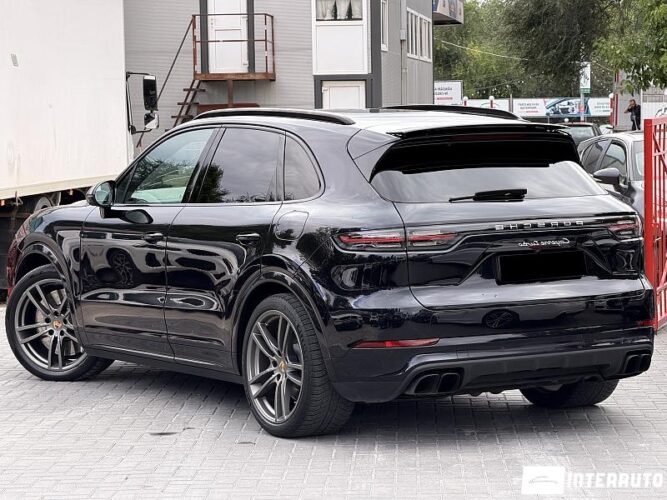 porsche Cayenne Turbo 2018