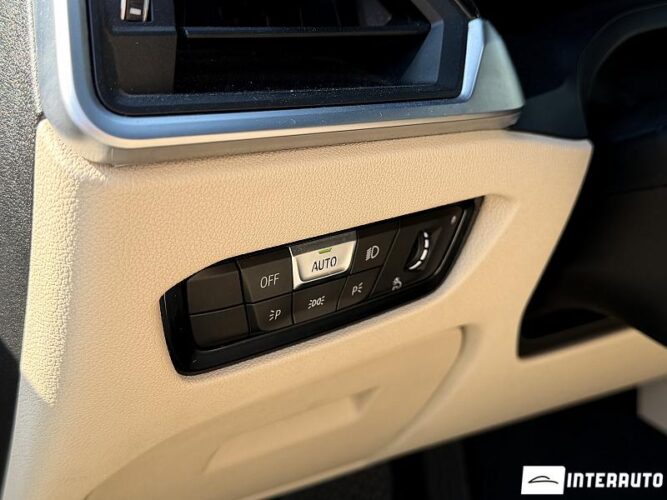 bmw 330 2019