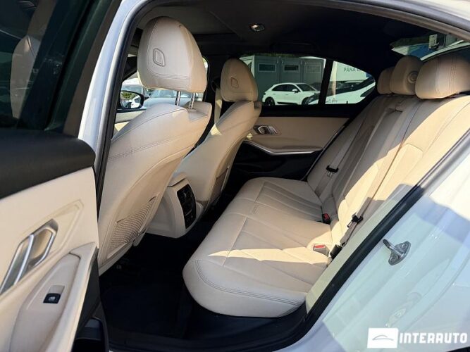 bmw 330 2019