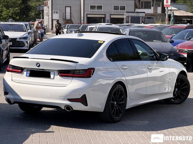 bmw 330 2019