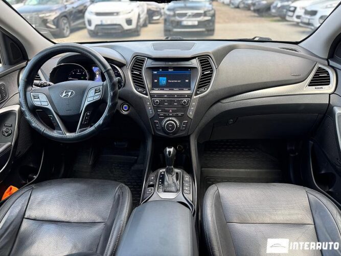 Hyundai Grand Santa Fe 44 hyundai Grand Santa Fe 2017