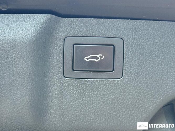 Hyundai Grand Santa Fe 53 hyundai Grand Santa Fe 2017