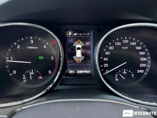 Hyundai Grand Santa Fe 43 hyundai Grand Santa Fe 2017