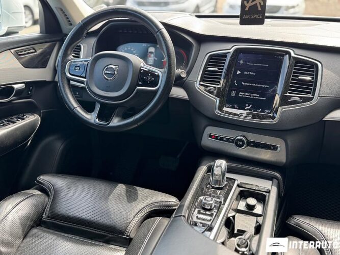 volvo XC 90 2019