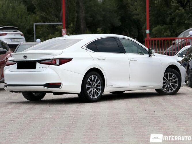 Lexus ES 300h 33 lexus ES 300h 2022