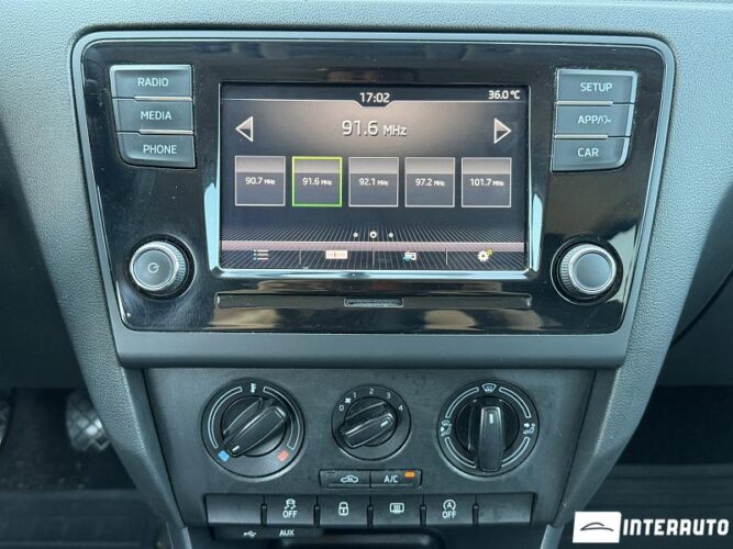 Skoda Rapid 38 skoda Rapid 2015