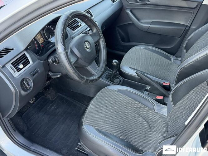Skoda Rapid 34 skoda Rapid 2015