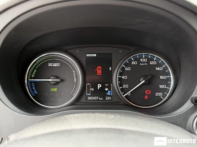 mitsubishi Outlander 2015