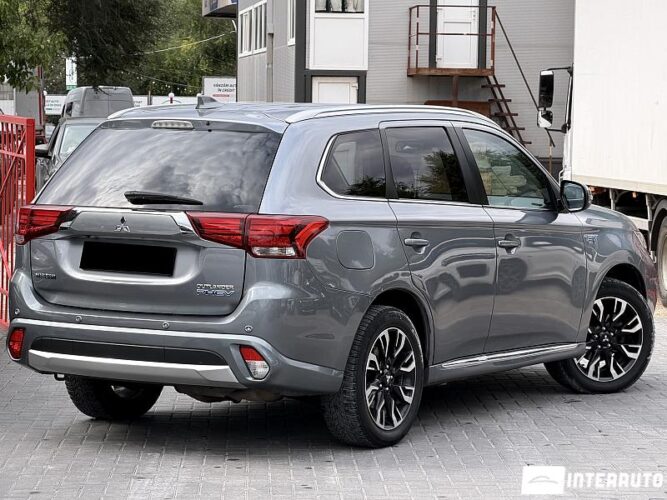 mitsubishi Outlander 2015