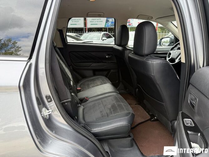 mitsubishi Outlander 2015