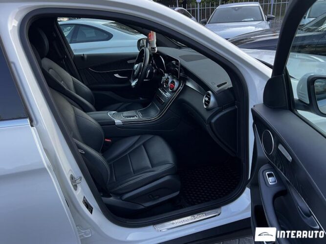 Mercedes GLC 200 41 mercedes GLC 200 2022