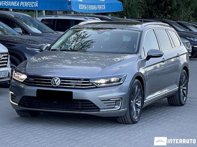 Volkswagen Passat GTE 2015 doar la InterAuto