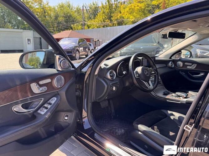 Mercedes C 180 32 mercedes C 180 2019