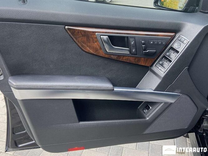Mercedes GLK 250 38 mercedes GLK 250 2013