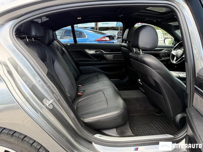 bmw 740 2016