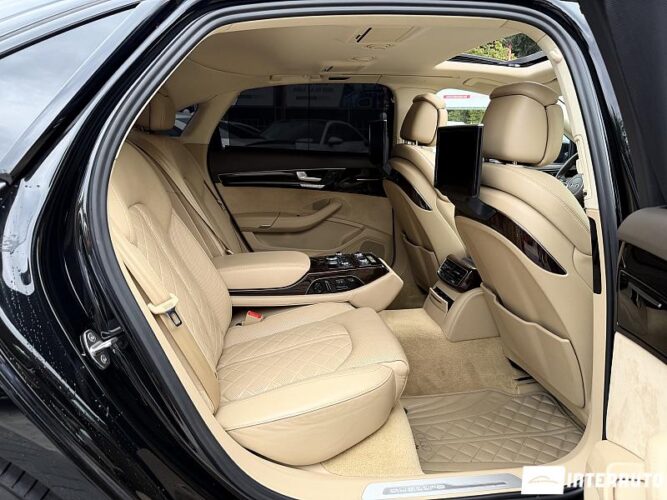 Audi A8 64 audi A8 2017